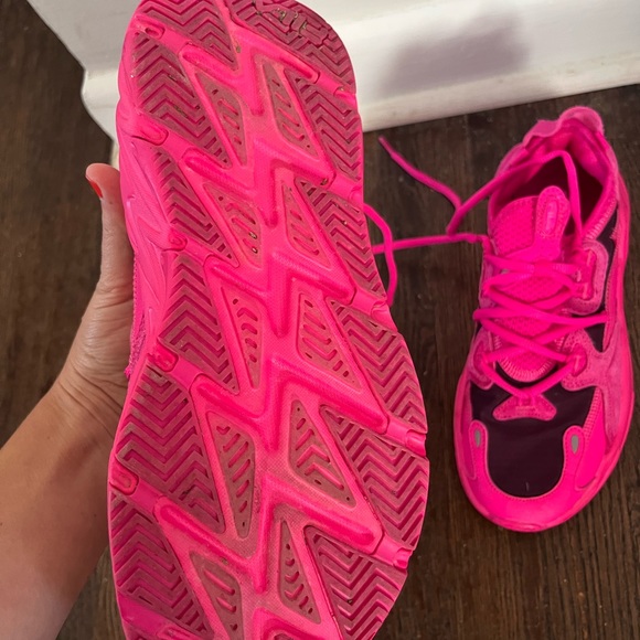 Fuschia Fila suede tennis - Picture 5 of 7